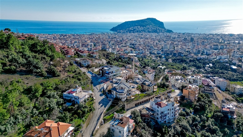 Пентхаус 3+1 с панорамным видом на море в Бекташ, Аланья