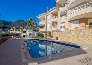 Пентхаус 3+1 с панорамным видом на море в Бекташ, Аланья