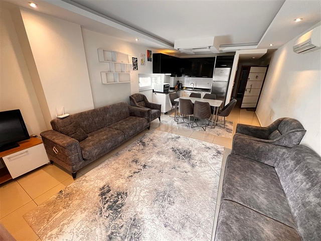 Просторная квартира 2+1 в современном комплексе в Джикджилли