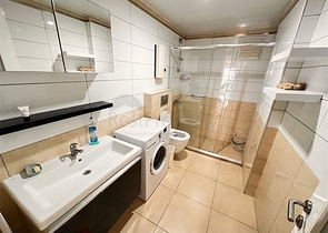 Просторная квартира 2+1 в современном комплексе в Джикджилли