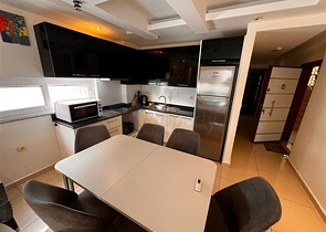 Просторная квартира 2+1 в современном комплексе в Джикджилли