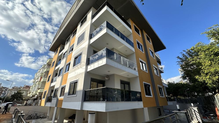 Квартира 1+1 рядом с морем в центре Аланьи