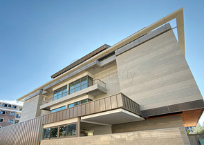 Отель в Газипаше с развитой инфраструктурой и высоким потенциалом