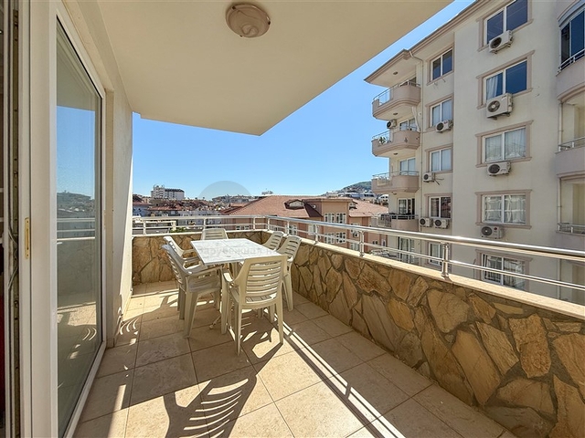 Просторная квартира 2+1 на пляже Клеопатры