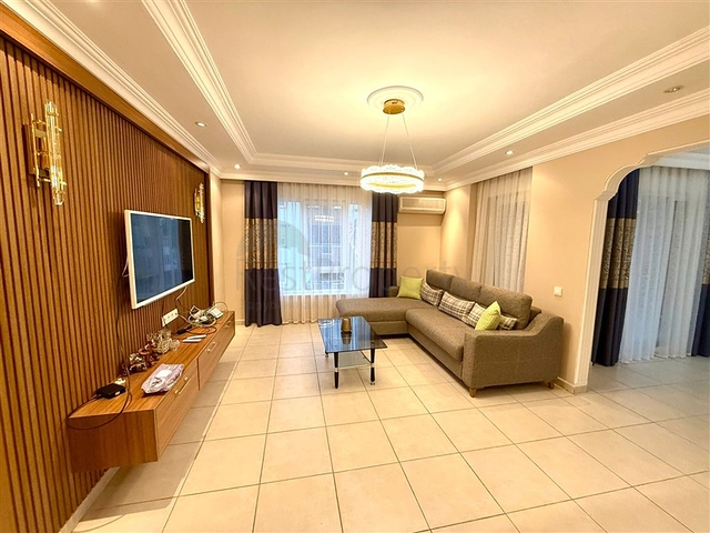 Просторная квартира 2+1 рядом с морем в тихом зеленом районе