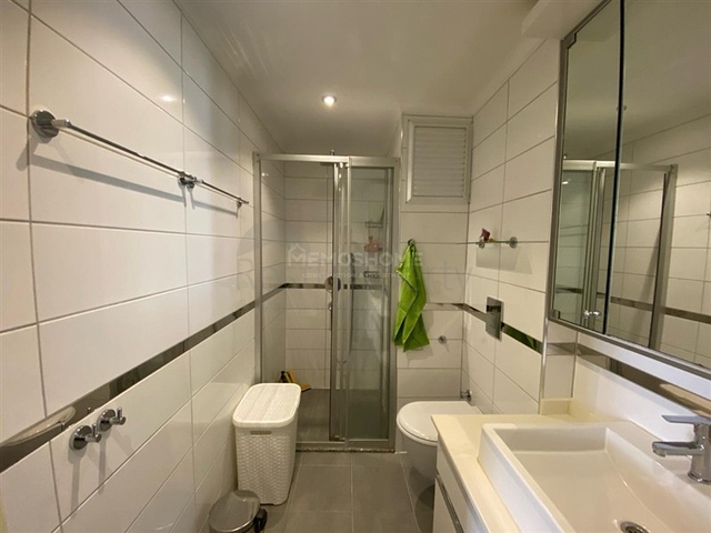 Просторная квартира 2+1 рядом с морем в тихом зеленом районе