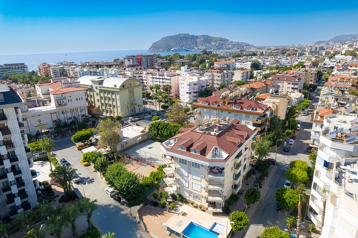 Просторная квартира 2+1 рядом с морем в тихом зеленом районе