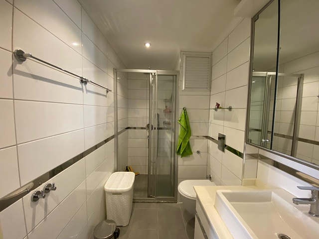 Просторная квартира 2+1 рядом с морем в тихом зеленом районе