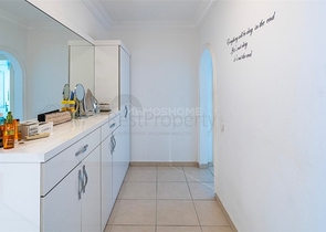 Просторная квартира 2+1 рядом с морем в тихом зеленом районе