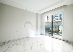 Квартира 2+1 в современном комплексе рядом с морем в Махмутларе