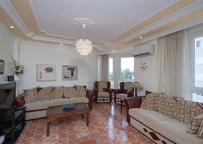 Просторная 2+1 квартира рядом с морем в Тосмуре