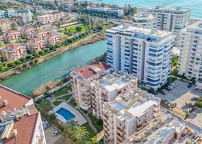 Просторная 2+1 квартира рядом с морем в Тосмуре