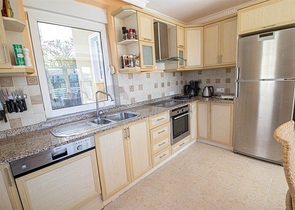 Вилла с просторной планировкой в районе Каргаджак 