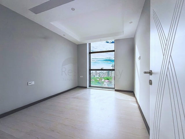 Просторная квартира 2+1 в современном комплексе в Махмутларе