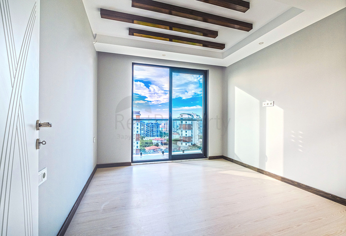 Просторная квартира 2+1 в современном комплексе в Махмутларе