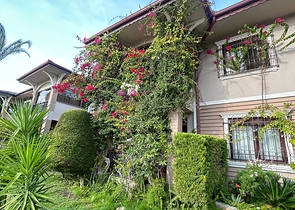 Вилла планировки 3+1 в живописном районе Кемер 