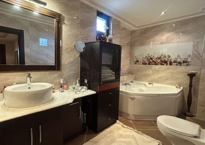 Вилла планировки 3+1 в живописном районе Кемер 