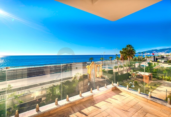 Стильная меблированная квартира с богатой инфраструктурой рядом с морем