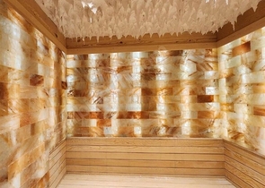 Стильная меблированная квартира с богатой инфраструктурой рядом с морем