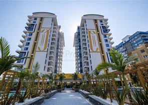 Стильная меблированная квартира с богатой инфраструктурой рядом с морем