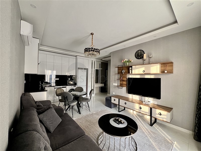 Комфортная меблированная квартира в современном комплексе в центре Махмутлара