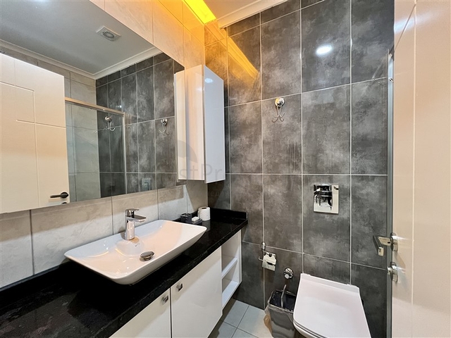 Комфортная меблированная квартира в современном комплексе в центре Махмутлара