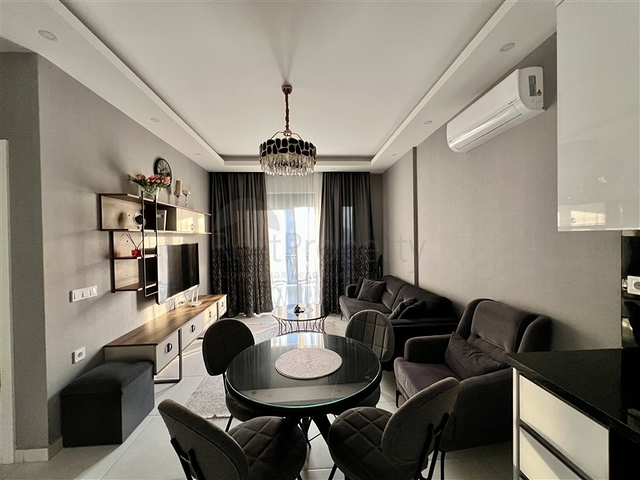 Комфортная меблированная квартира в современном комплексе в центре Махмутлара