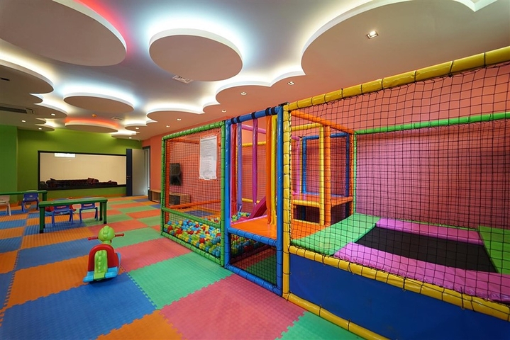 Комфортная меблированная квартира в современном комплексе в центре Махмутлара