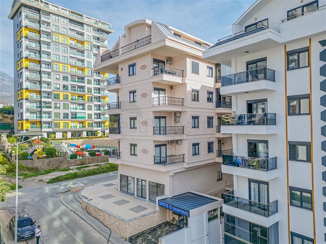 Современная меблированная квартира в новом комплексе в Махмутларе