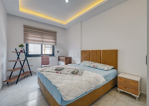 Современная меблированная квартира в новом комплексе в Махмутларе