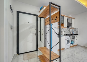 Современная меблированная квартира в новом комплексе в Махмутларе