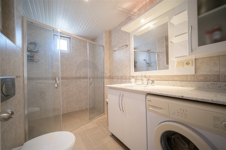 Просторная квартира 2+1 недалеко от моря в Тосмуре