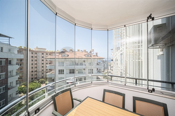 Просторная квартира 2+1 недалеко от моря в Тосмуре