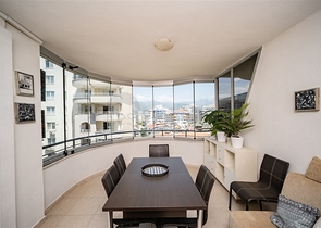 Просторная квартира 2+1 недалеко от моря в Тосмуре