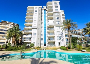 Квартира с просторной планировкой и качественной отделкой в районе Джикджилли