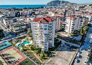 Квартира с просторной планировкой и качественной отделкой в районе Джикджилли