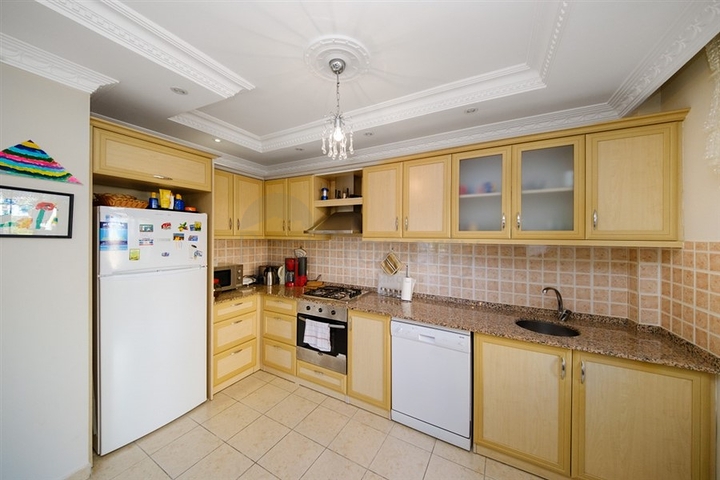 Просторная квартира 2+1 в престижной части района Клеопатра