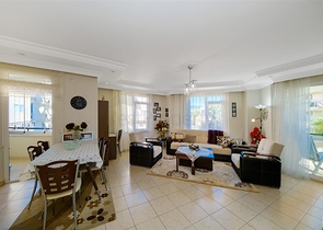 Просторная квартира 2+1 в престижной части района Клеопатра