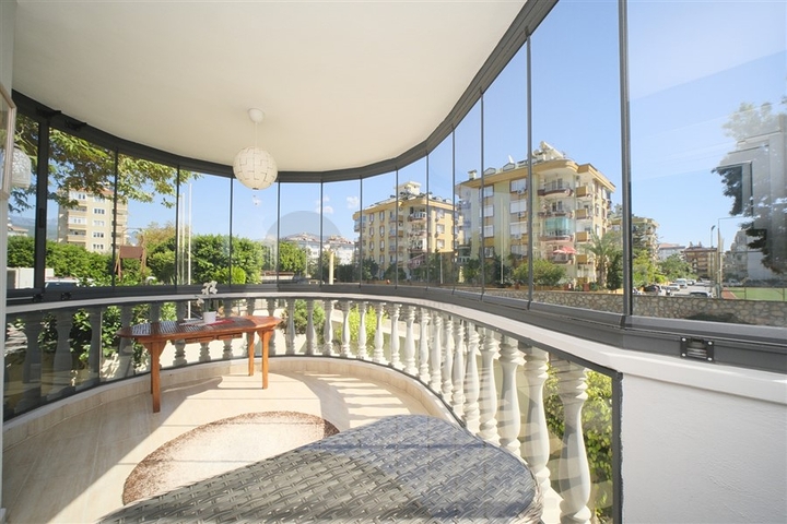 Просторная квартира 2+1 рядом с пляжем в районе Оба