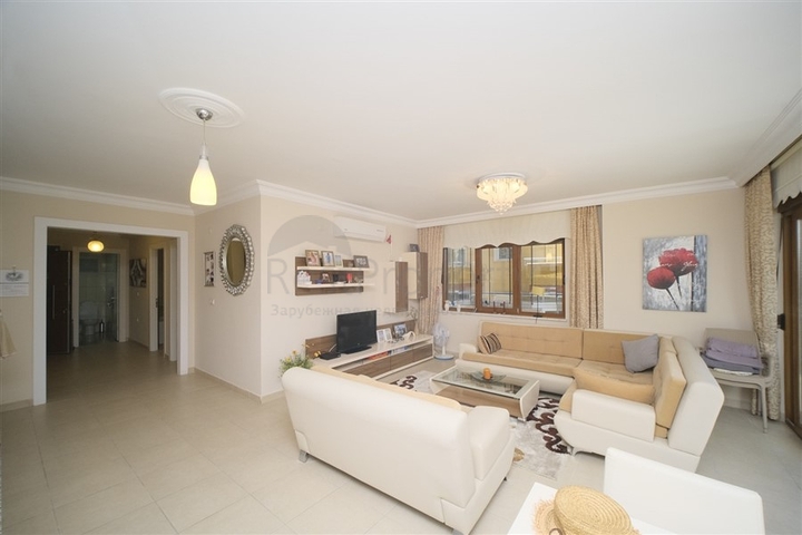 Просторная меблированная квартира 2+1 рядом с пляжем в районе Махмутлар