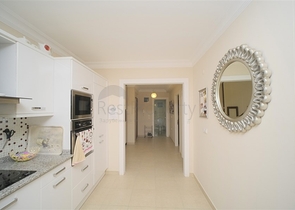 Просторная меблированная квартира 2+1 рядом с пляжем в районе Махмутлар