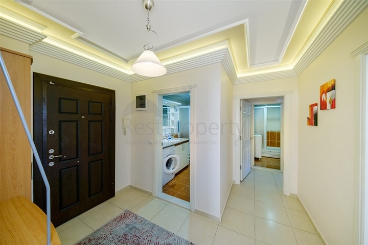 Просторная меблированная квартира 2+1 в районе Аланья центр