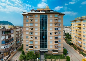 Просторная меблированная квартира 2+1 в районе Аланья центр