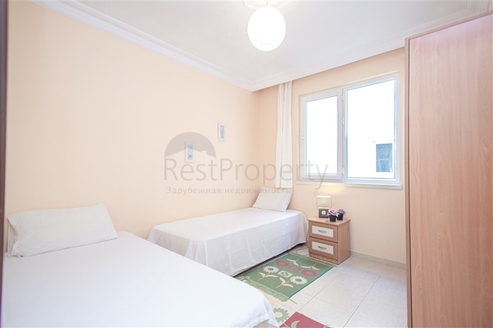 Светлая квартира 2+1 в шаге от моря в районе Тосмур