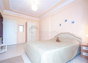 Светлая квартира 2+1 в шаге от моря в районе Тосмур