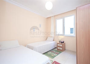 Светлая квартира 2+1 в шаге от моря в районе Тосмур