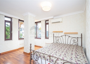 Просторная меблированная квартира в районе Оба