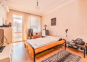 Просторная меблированная вилла всего в 50 м от моря в районе Паяллар / Аланья