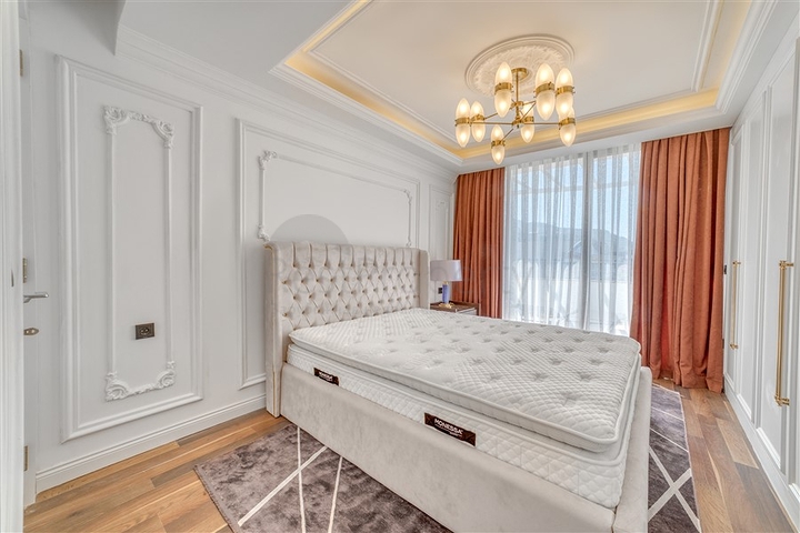 Трёхкомнатный пентхаус с террасой и развитой инфраструктурой в районе Каргыджак