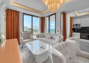 Трёхкомнатный пентхаус с террасой и развитой инфраструктурой в районе Каргыджак